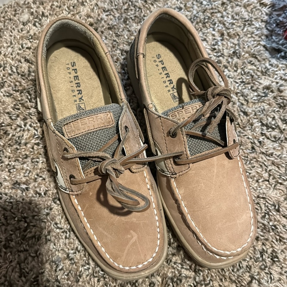Sperrys boys size 5